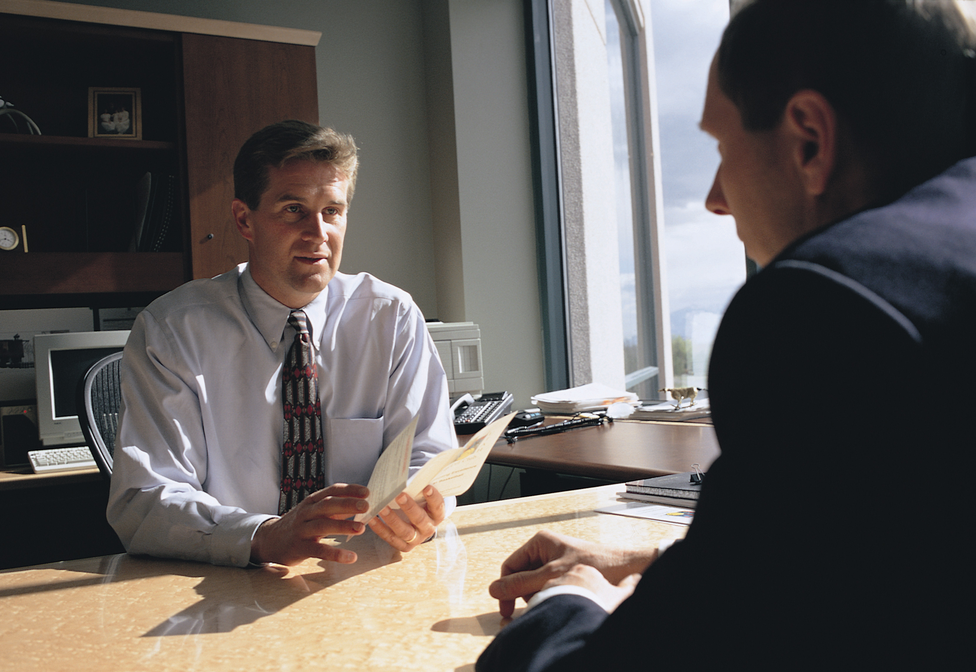 مشاوره شغلی چیست و چه زمان میتوان اقدام به مشاوره شغلی نمود؟