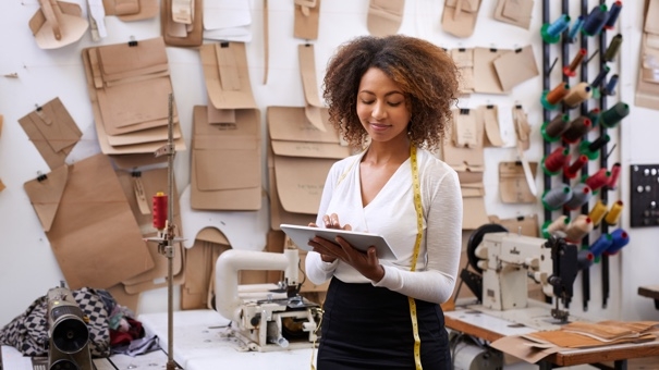 طراح مد درمنزل