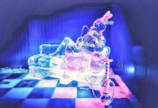 مجسمه سازی با یخ