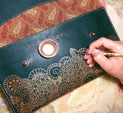 ایده نقاشی روی چرم در منزل